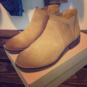 clarks demi beat boots